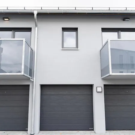 Apartment - B - Wohnraum Auf Zeit *